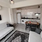 Yes Aparthotel *