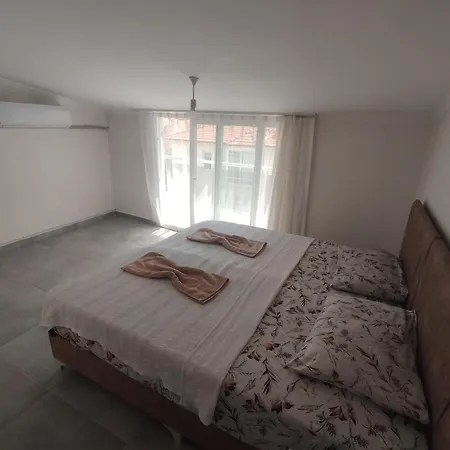 מלון דירות Yes